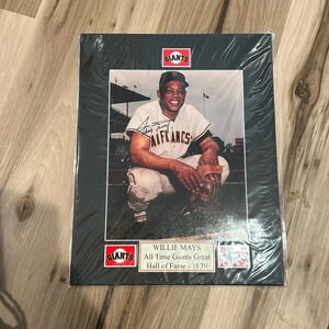 San Francisco Giants  Willie Mays signed 8x10 photo